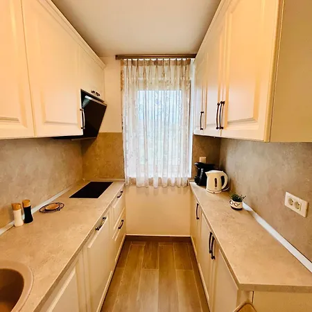 Dis Mamaia Nord Apartmán