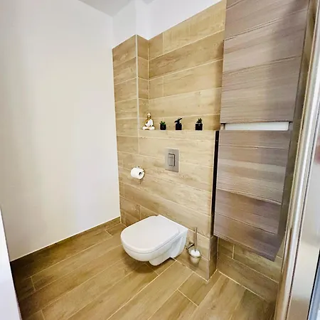 Dis Mamaia Nord Apartmán *