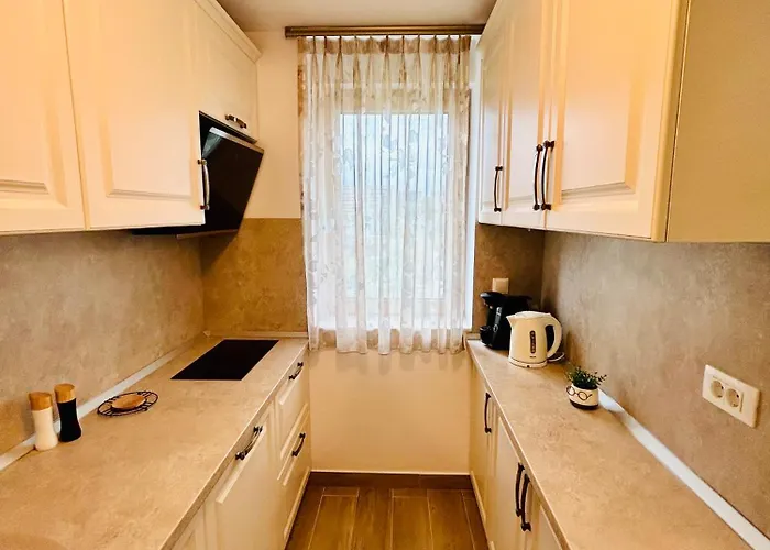 Dis Mamaia Nord شقة