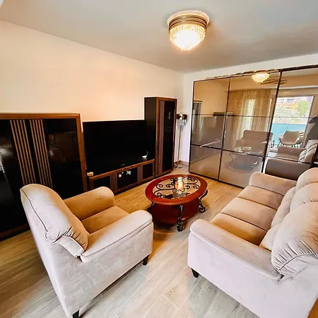 Dis Mamaia Nord Apartment Constanta
