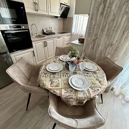 Apartment Dis Mamaia Nord *