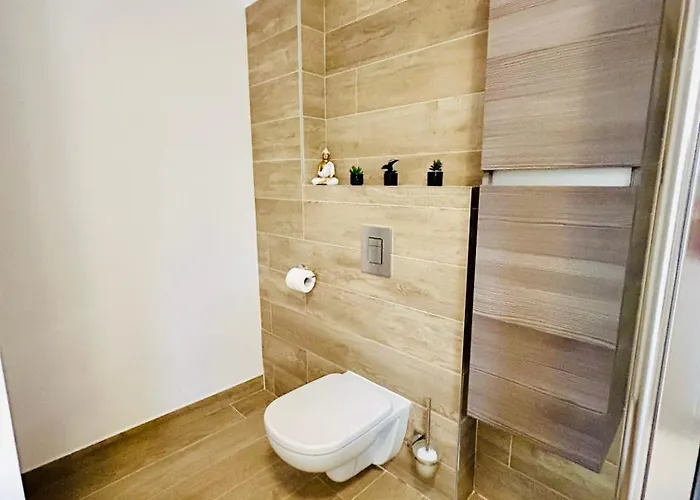 Dis Mamaia Nord Apartament *